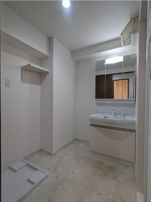 洗面設備　※類似物件の写真となります。現状優先。