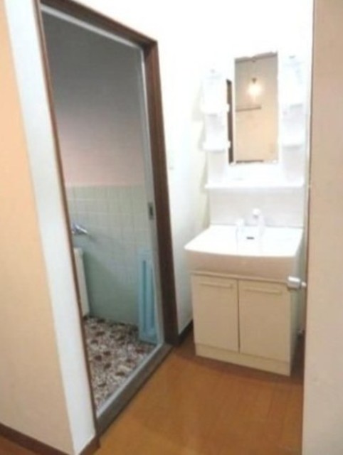 洗面設備　他部屋参考。