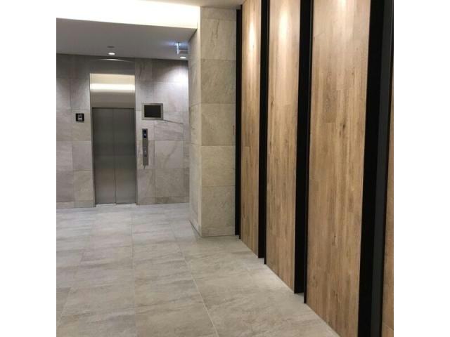 エントランス　エントランス部分