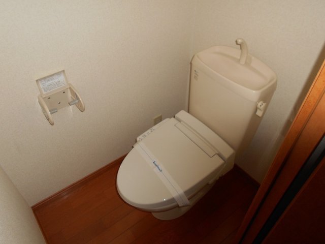 トイレ　コンパクトで使いやすいトイレです