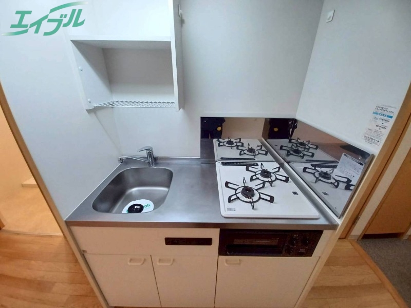 キッチン　別部屋参考写真です。