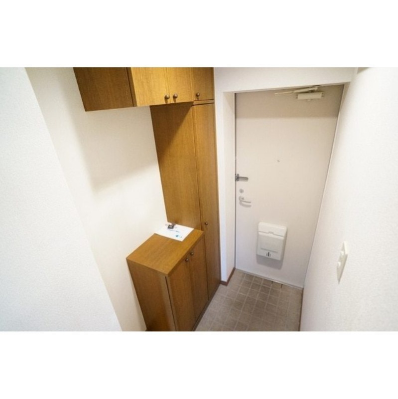 玄関　図面と現状に相違がある場合には現状を優先