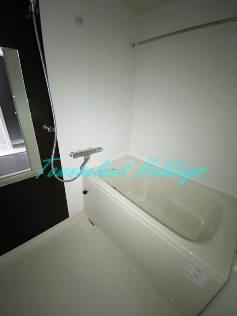 バス・シャワールーム　清潔感のあるお風呂です♪