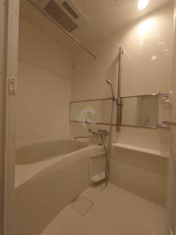 バス・シャワールーム　同タイプ。参考写真。