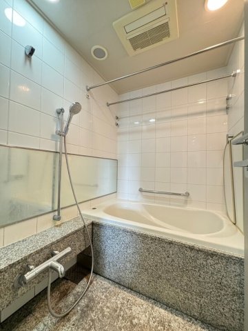 バス・シャワールーム　別部屋参考写真