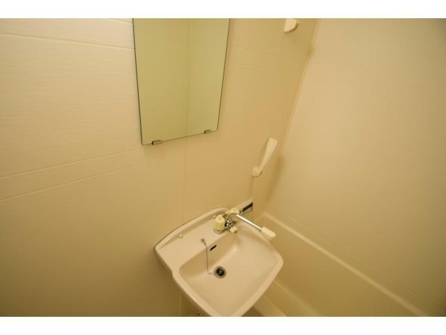 洗面設備　洗面・鏡付き