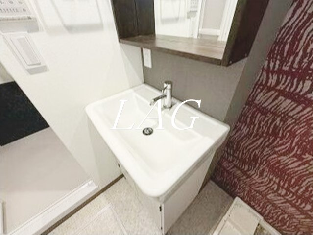 洗面設備　独立洗面台です。