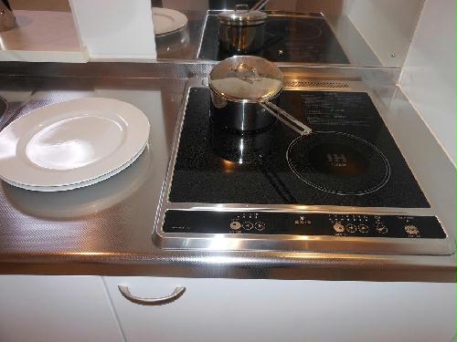キッチン　ＩＨコンロ　食器及び調理器具は付属しません
