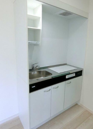 キッチン　ＱＵＩＥＴ　ＣＲＡＢ　ＨＯＵＳＥ三ツ沢上町