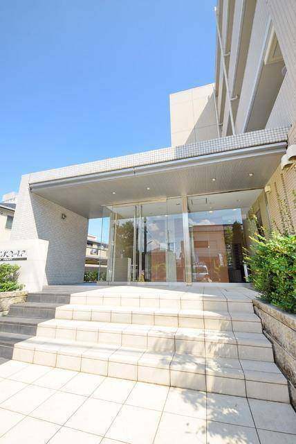 エントランス　バイク置き場有ります