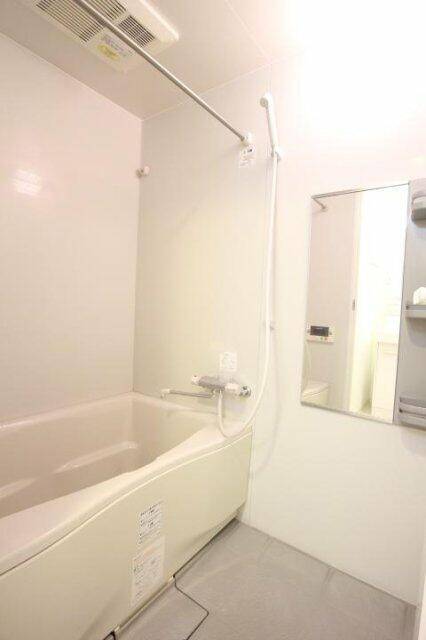 バス・シャワールーム　追い炊き機能付きです