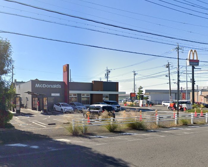 飲食店　マクドナルド 小牧岩崎店（飲食店）まで175m
