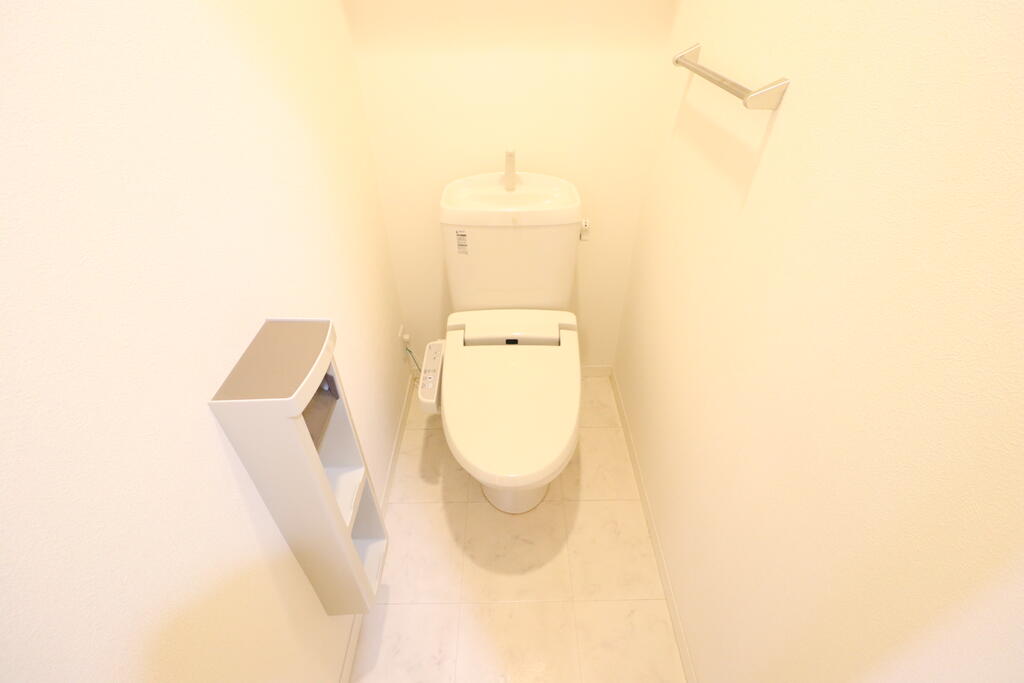トイレ　温水洗浄便座♪