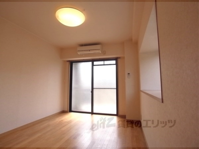 居室・リビング　洋室