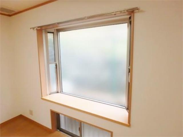 その他　出窓もございます