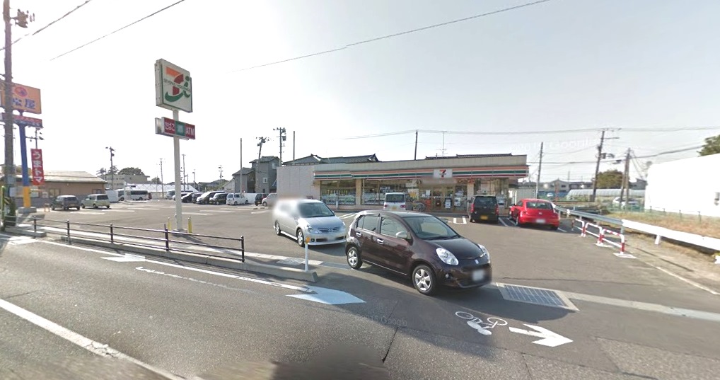 コンビニ　セブンイレブン新潟女池店（コンビニ）まで329m