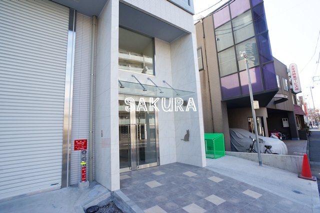 エントランス　管理の行き届いたエントランスです♪