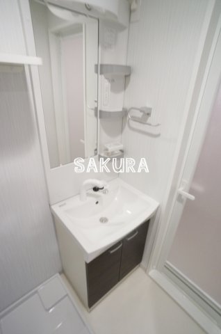 洗面設備　身支度に便利な洗面台♪