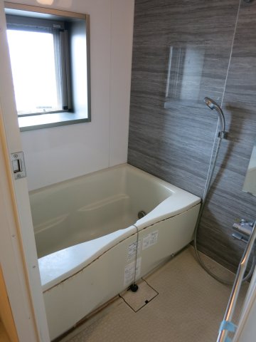 バス・シャワールーム　※別部屋参考写真