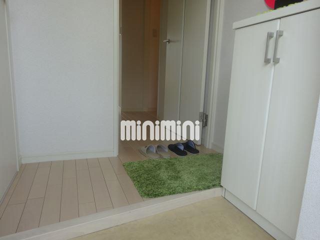 玄関　靴も収納可能です！