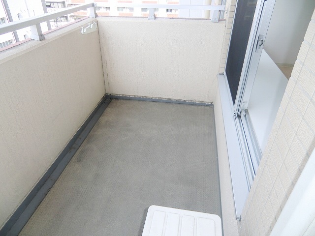 バルコニー　広いバルコニー