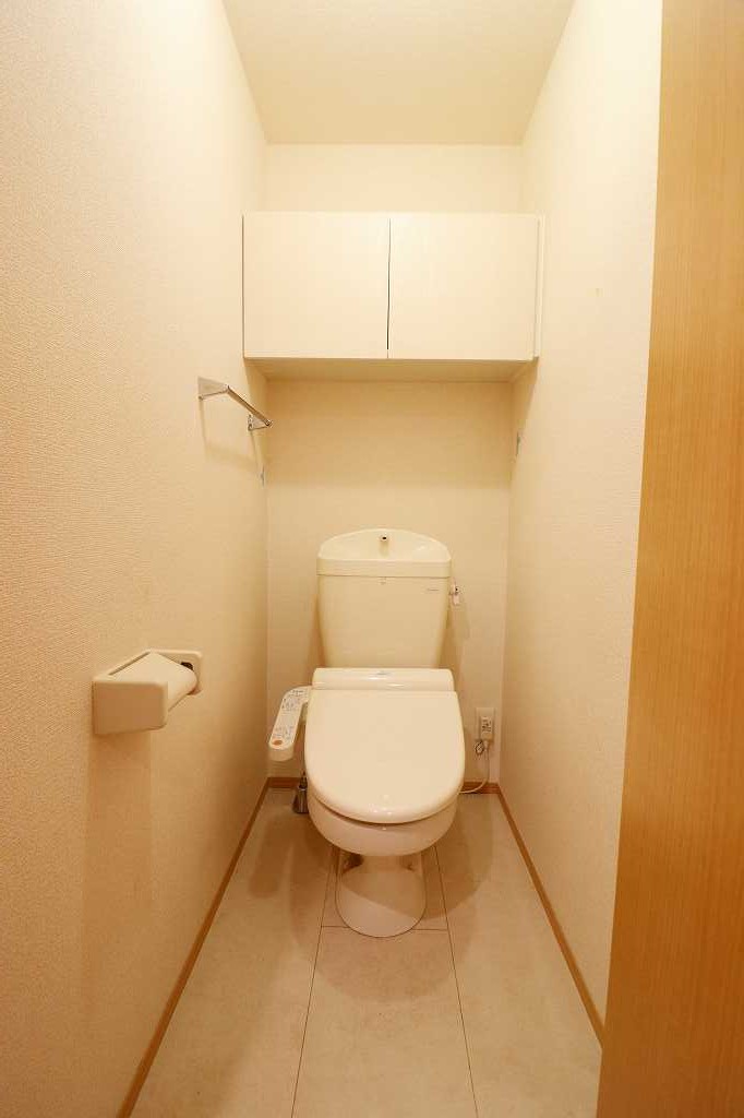 トイレ　※同物件、別部屋になります。