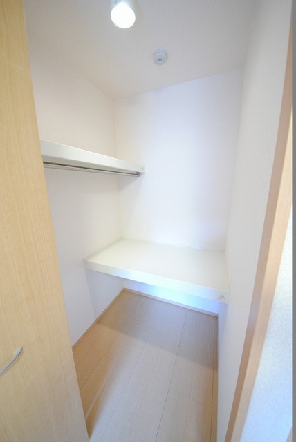 収納　写真は２０５号室