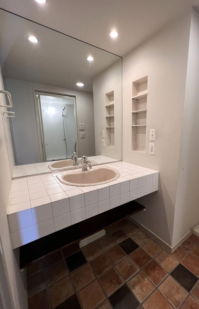 洗面設備　洗面化粧台