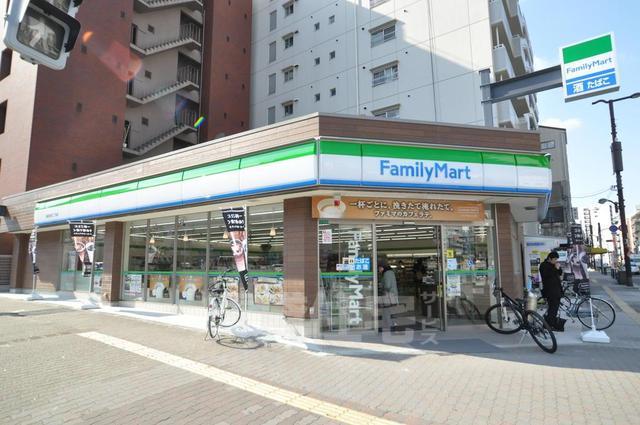 コンビニ　ファミリーマート　浪速元町三丁目（コンビニ）まで187m