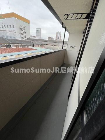 バルコニー　お洗濯にも便利なバルコニー付き