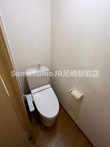 トイレ　トイレもきれいです