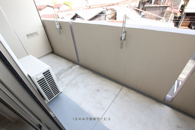 バルコニー　暖かな日差しのふりそそぐバルコニー パルデンス・エコノ8　6