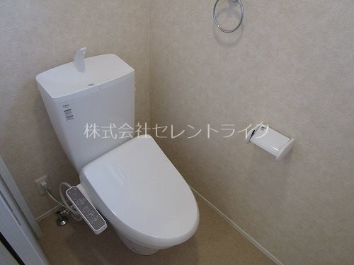 トイレ　温水洗浄暖房便座機能トイレ