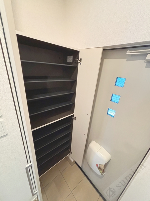 玄関　沢山の靴を収納可能です♪♪