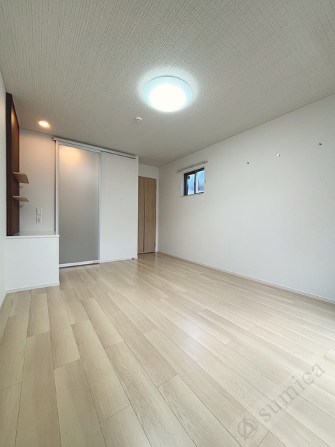 居室・リビング　広々８．７帖・レイアウトは自由自在です♪♪