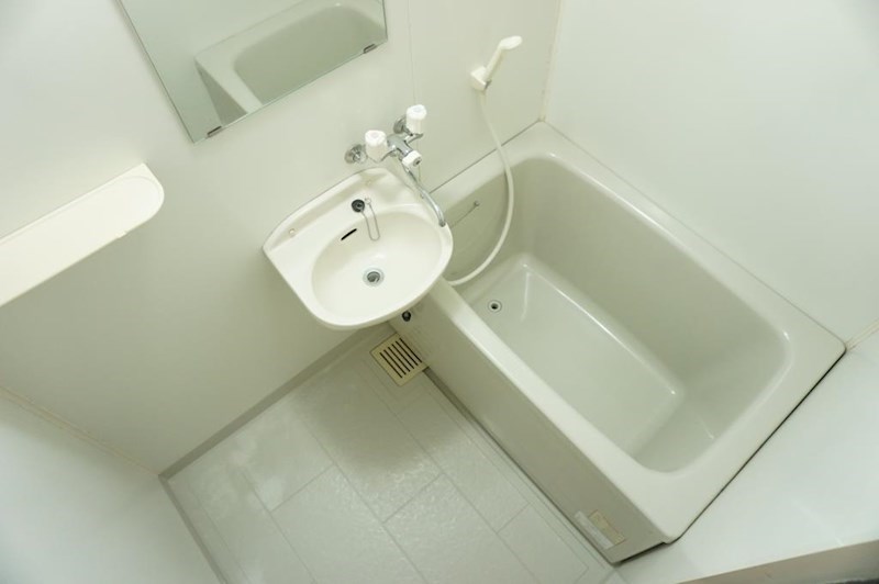 バス・シャワールーム　バストイレ独立設計