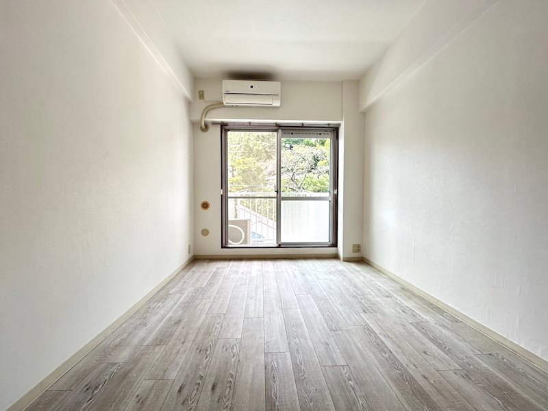 居室・リビング　前回募集時の写真です