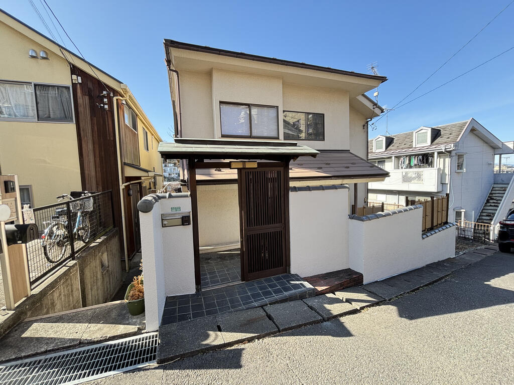 建物外観　閑静な住宅街♪