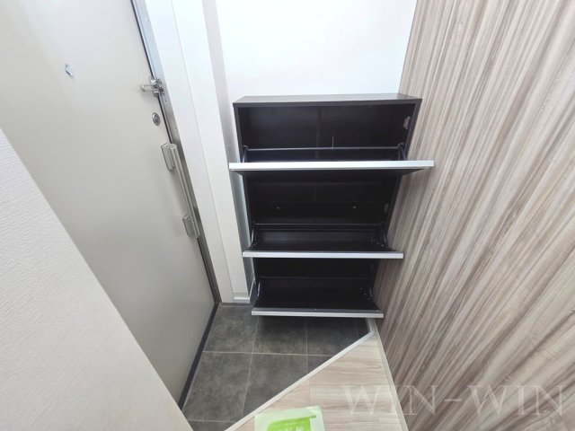 玄関　イメージ（同建物内別部屋の写真です）