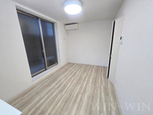 居室・リビング　イメージ（同建物内別部屋の写真です）