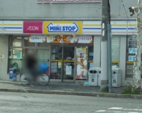 コンビニ　ミニストップ 七本松花屋町店（コンビニ）まで63m