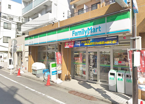 コンビニ　ファミリーマート（コンビニ）まで181m