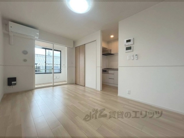 居室・リビング　リビング