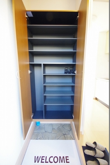 玄関　シューズボックス