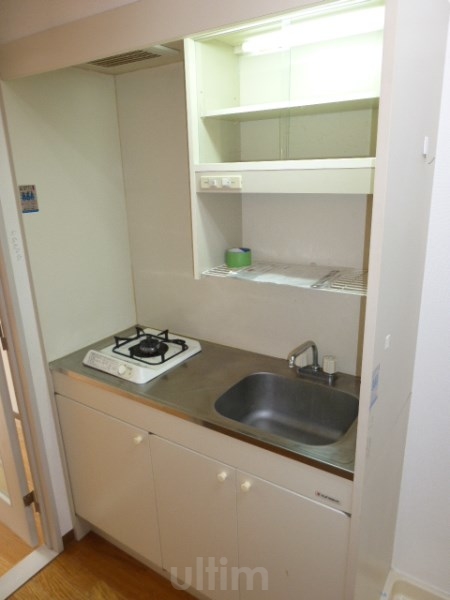 キッチン　※同タイプの他のお部屋です