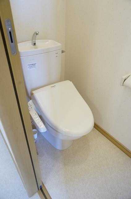 トイレ　トイレ