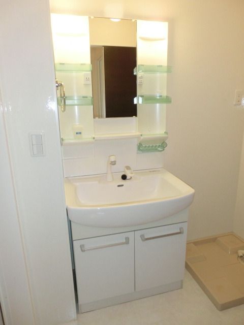 洗面設備　嬉しい独立洗面台