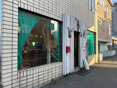 飲食店　中華そばカリフォルニア（飲食店）まで262m