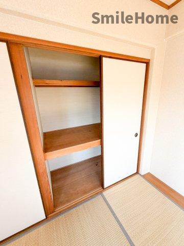 収納　押入れは奥行きもあるので収納力が凄いんです