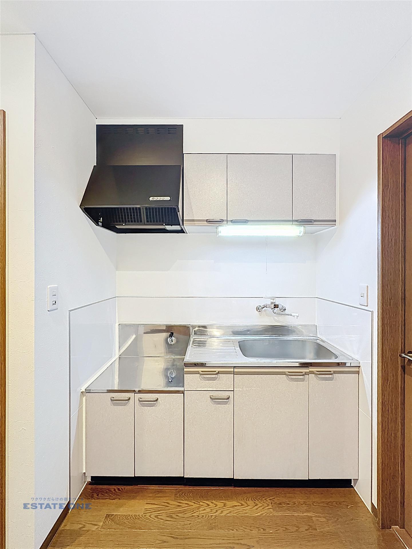 キッチン　吊戸棚付きのキッチン◎